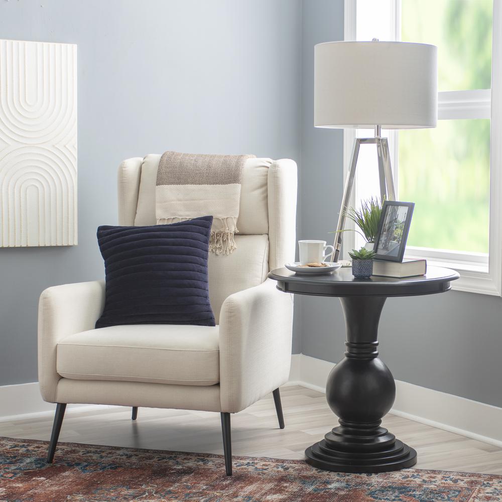 Adeline Round Accent Table Black. Picture 4