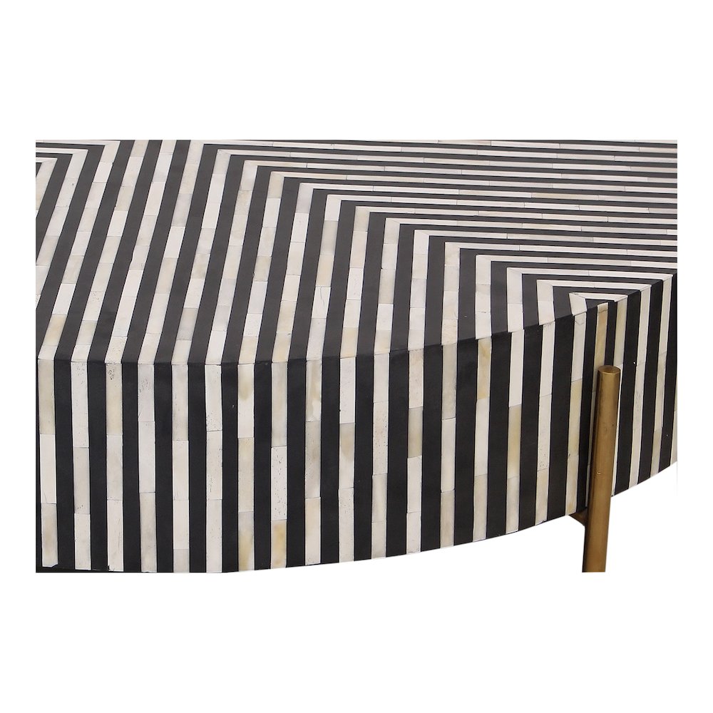 Chameau Medium Coffee Table Black and White. Picture 5