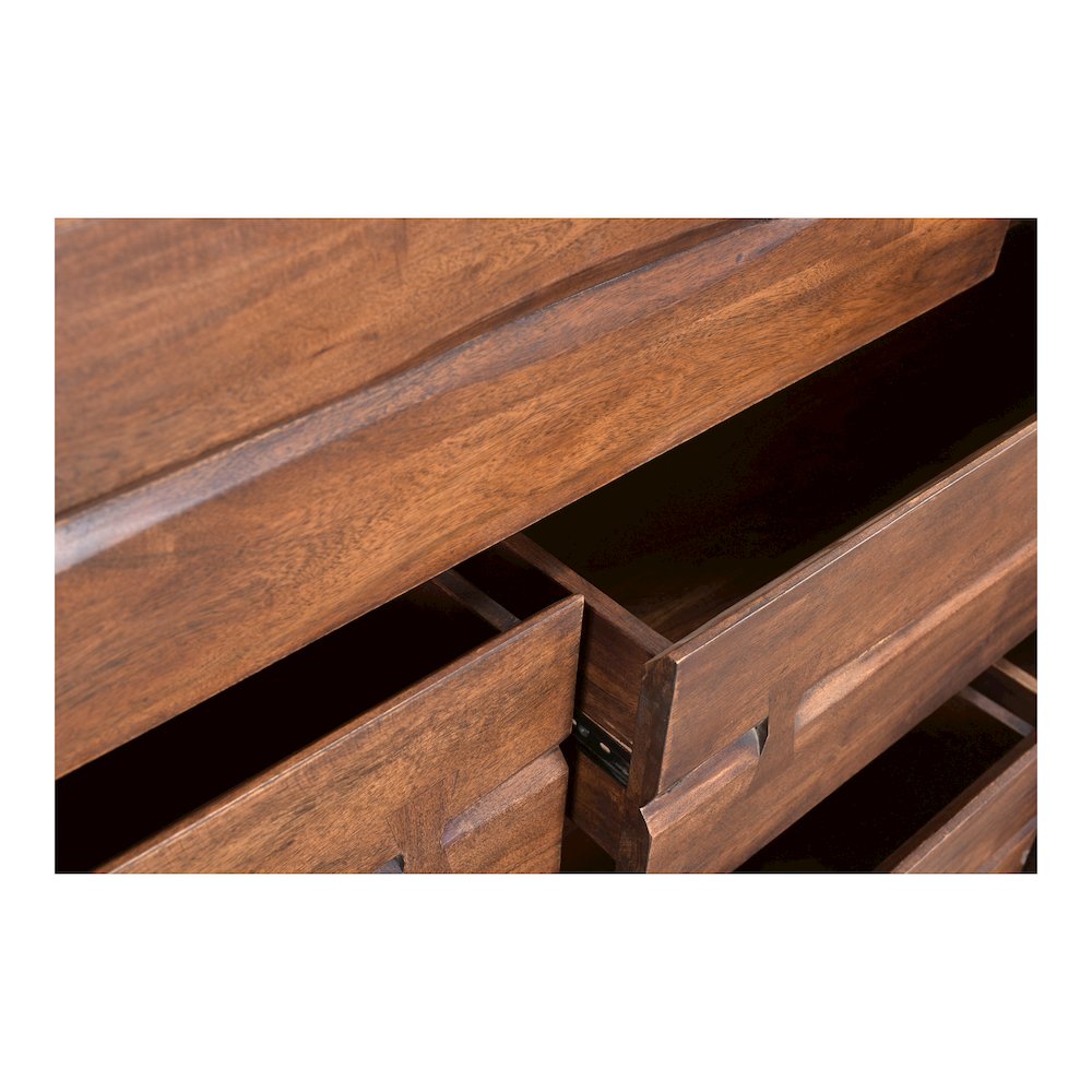 Madagascar Dresser. Picture 7