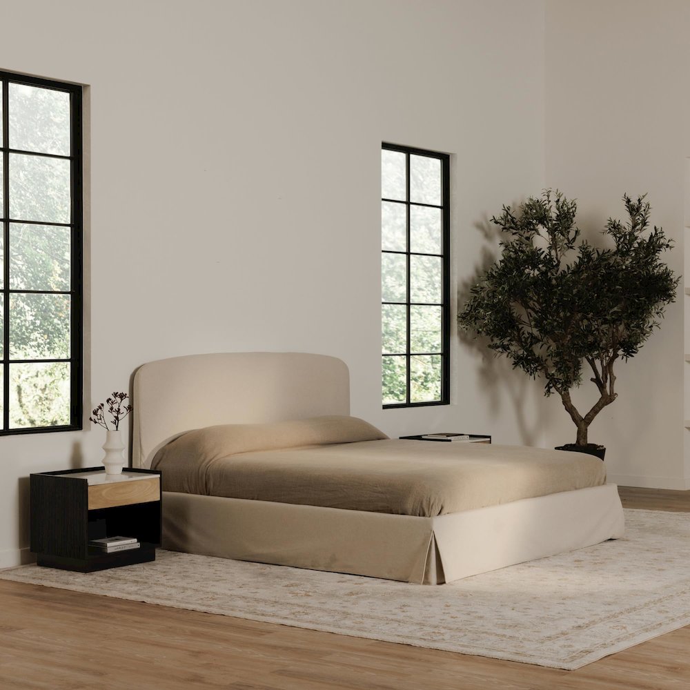 Joan King Storage Bed. Picture 3