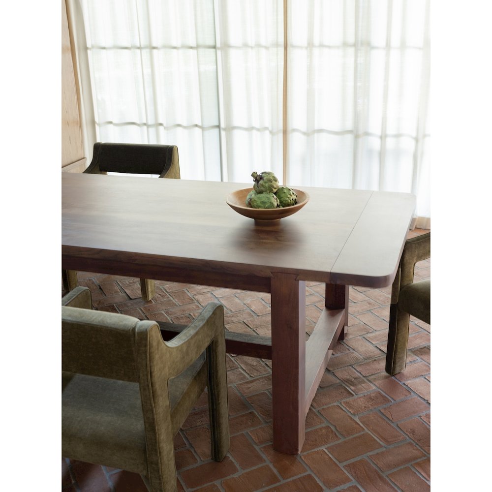 Wilson Dining Table Large Warm Brown. Picture 2