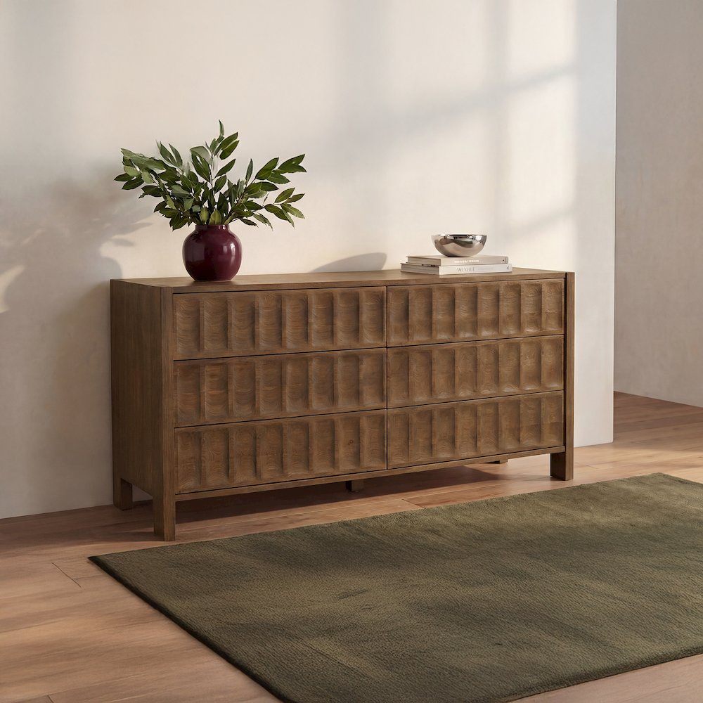 Roland Dresser Brown. Picture 2