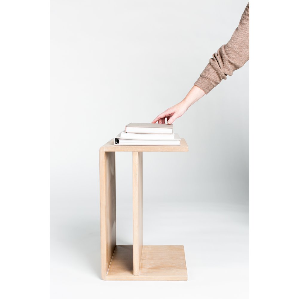 Hiroki Accent Table White Oak. Picture 5