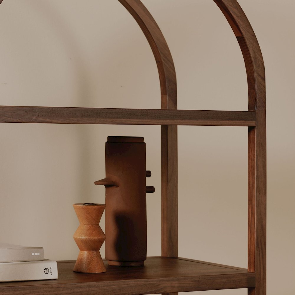 Eero Bookcase Walnut. Picture 5