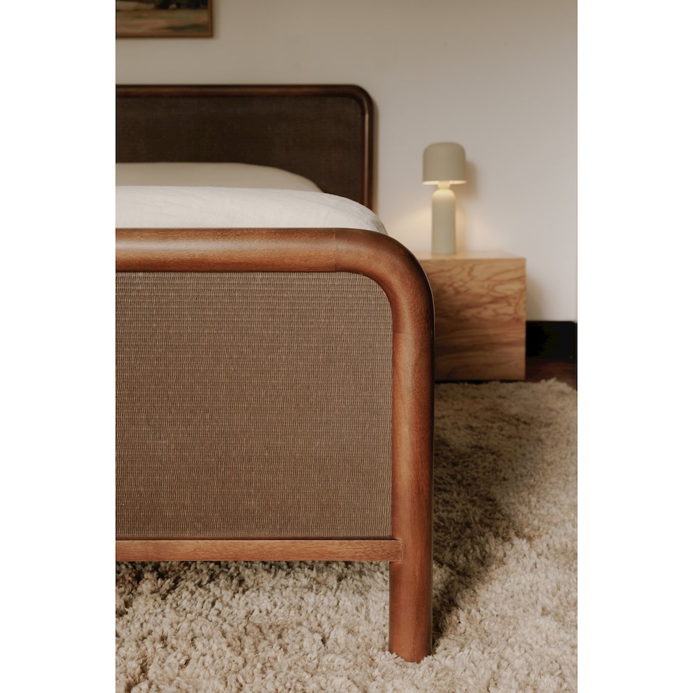 Rye Queen Bed Warm Brown. Picture 9