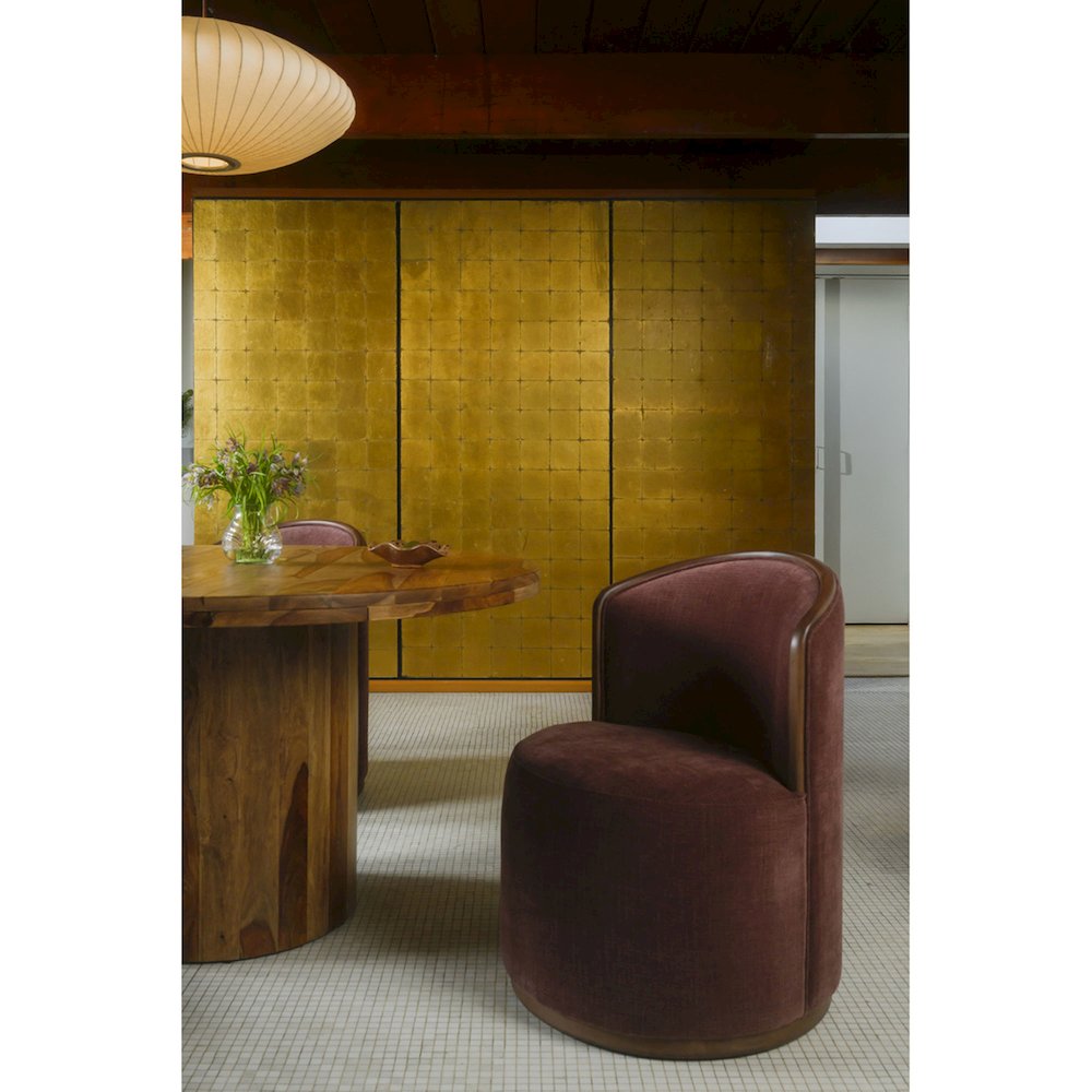 Rossi Swivel Dining Chair Berry. Picture 2