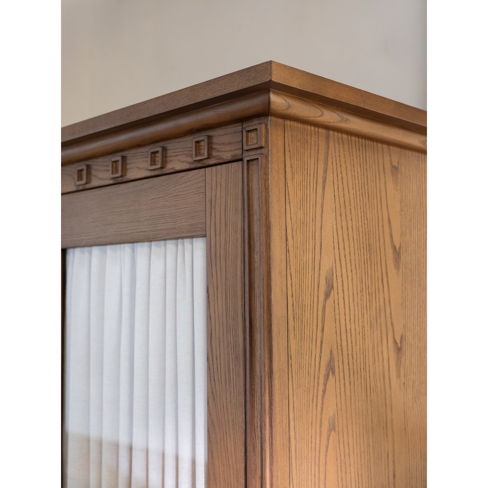 Lillian Tall Cabinet Brown. Picture 2