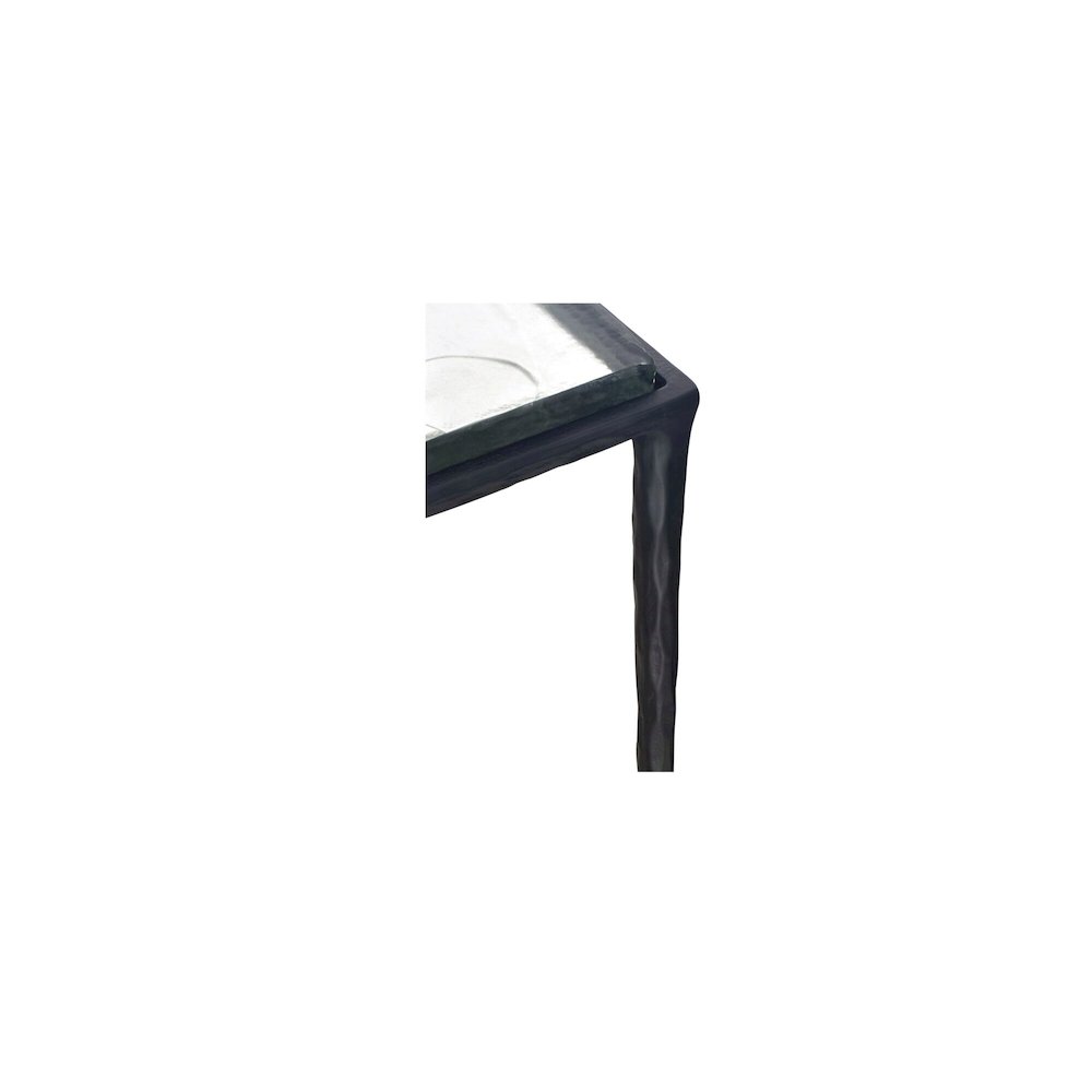 Mari Side Table Clear. Picture 4