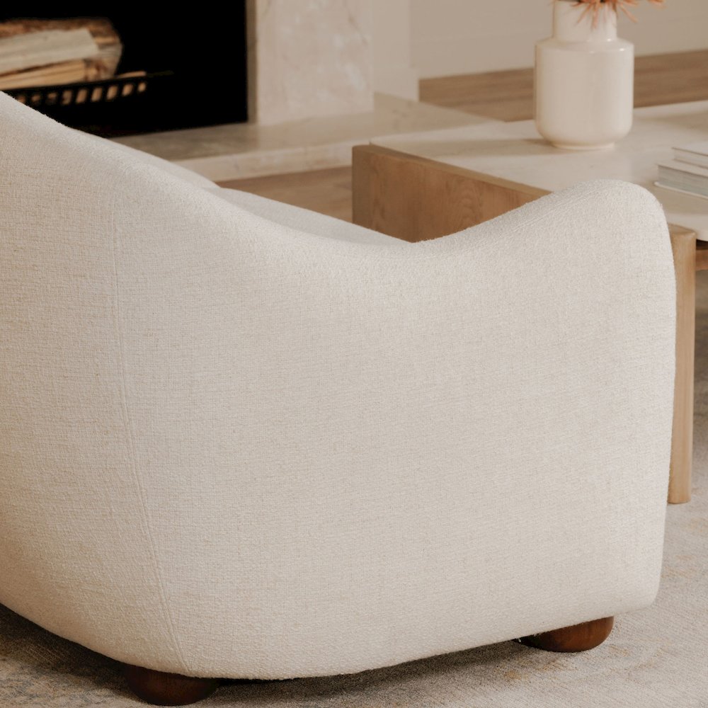 Bria Sofa Oatmeal. Picture 7