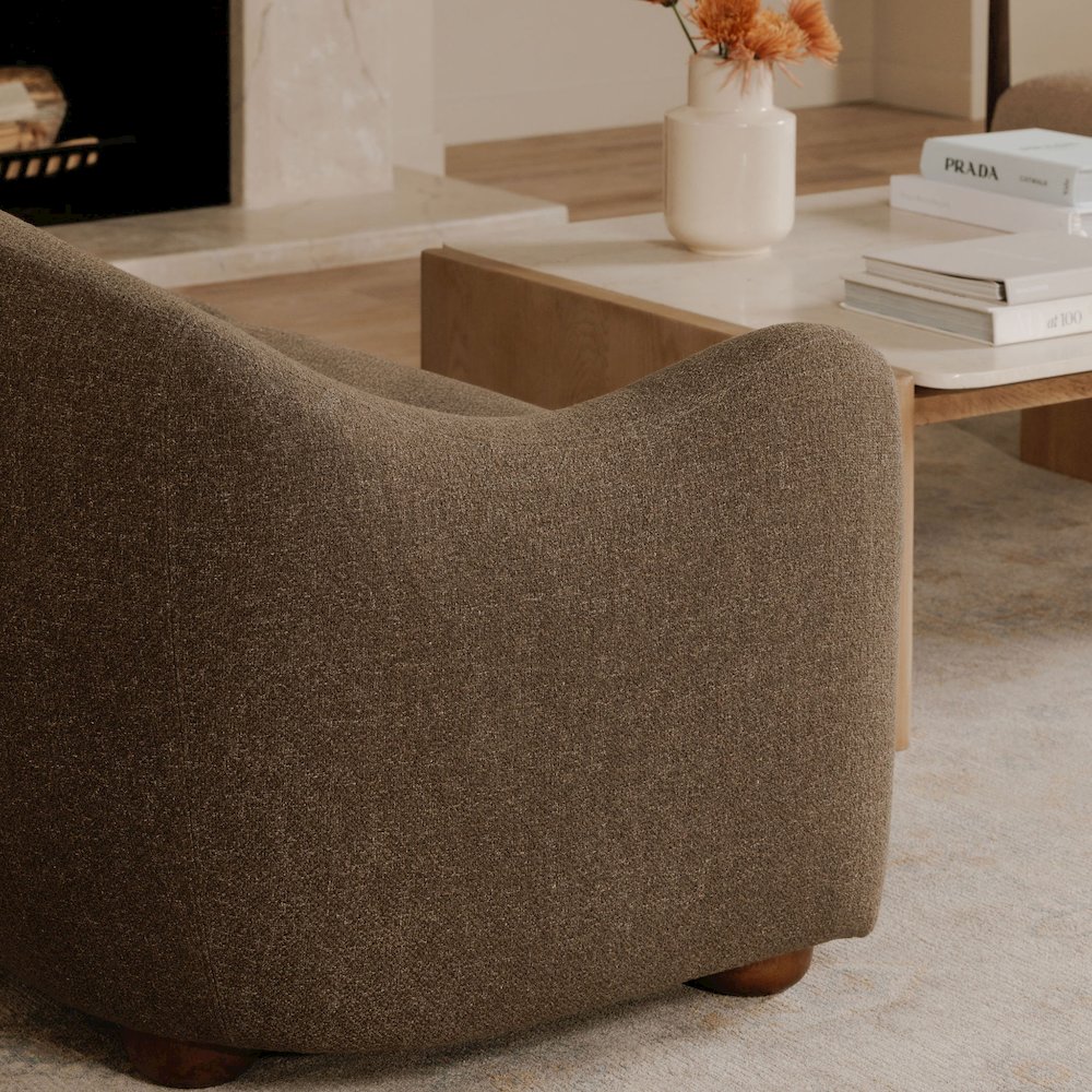 Bria Sofa Brown. Picture 7