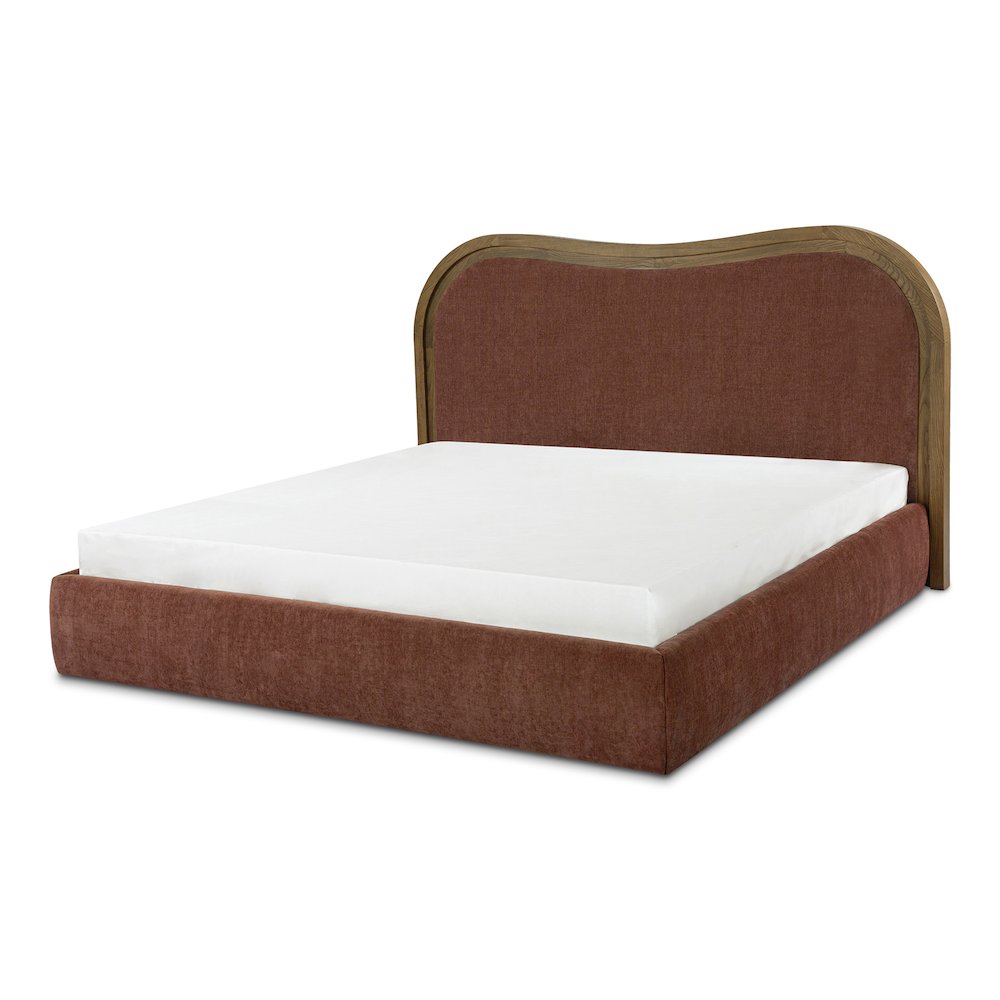 Camilla King Bed Chestnut. Picture 2