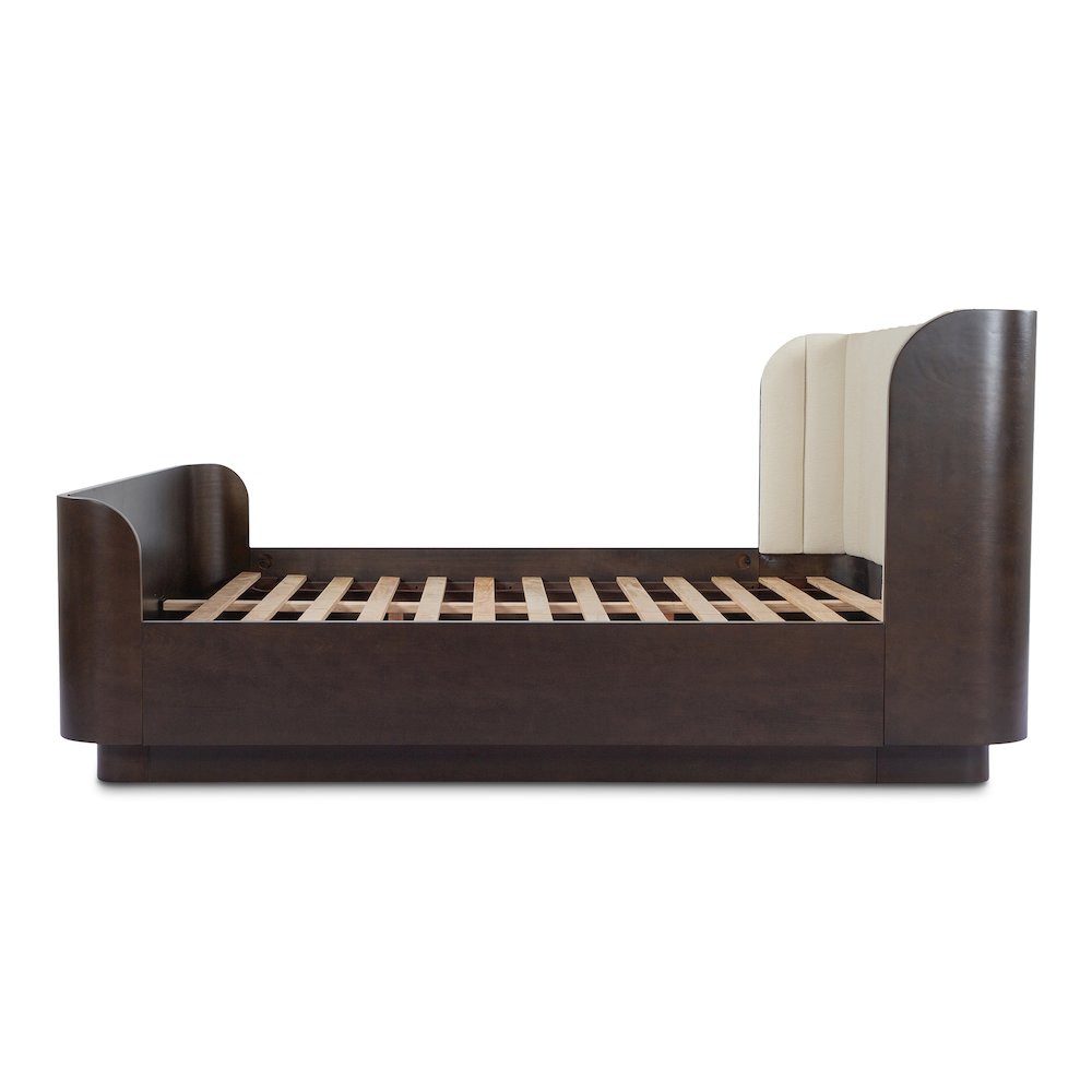 Scarlette King Bed Cream. Picture 3