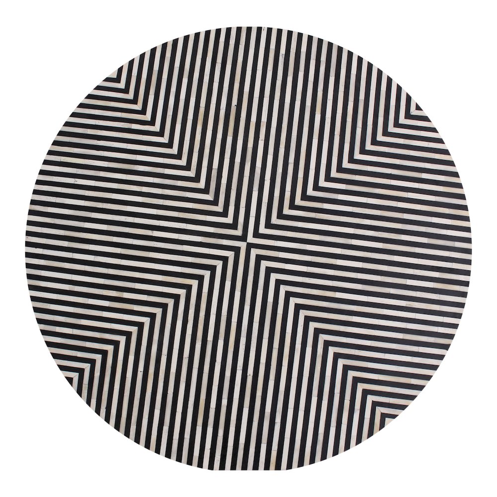 Chameau Side Table Black. Picture 2