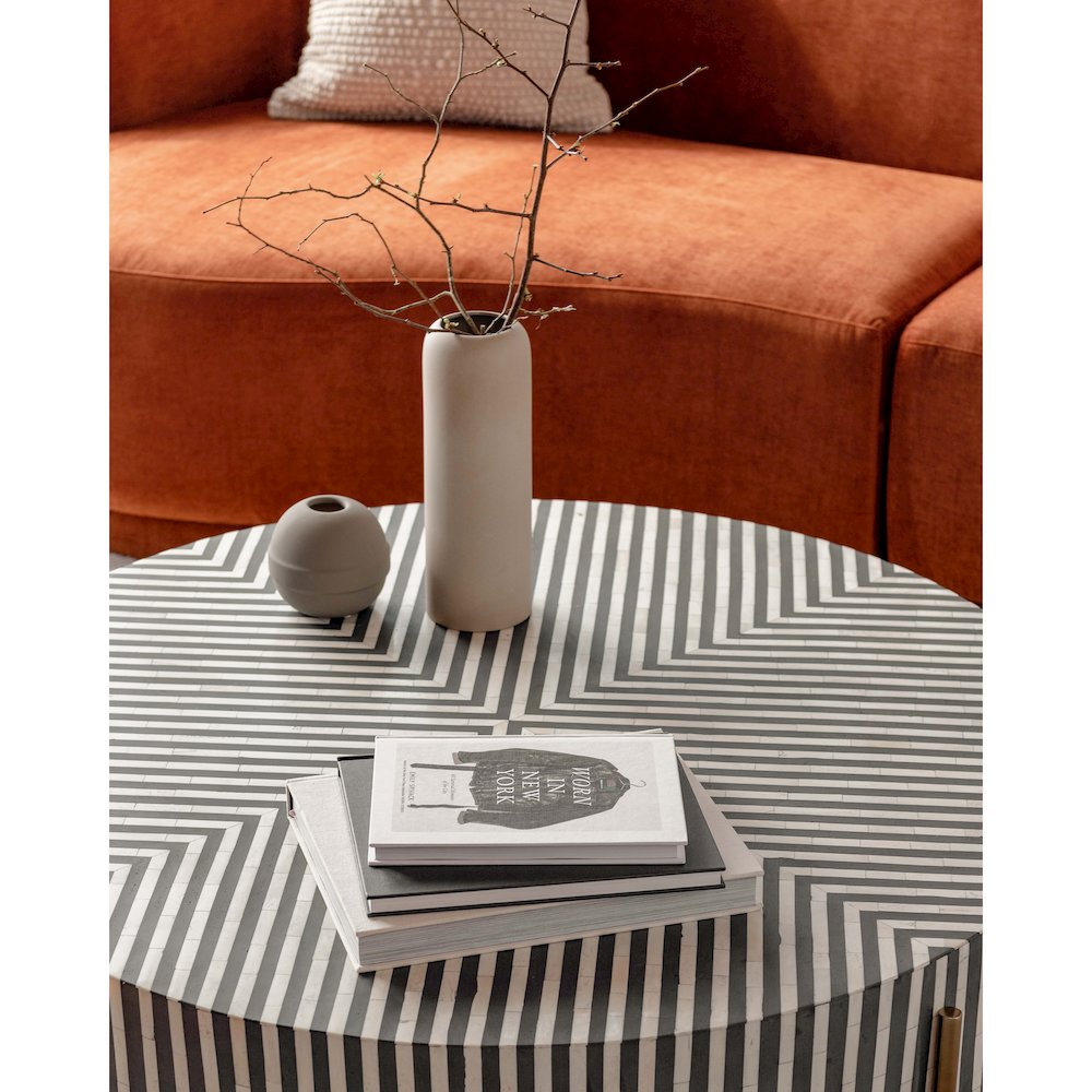 Chameau Large Coffee Table Black and White. Picture 4