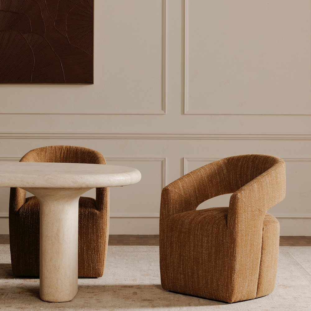 Barrow Rolling Dining Chair. Picture 2