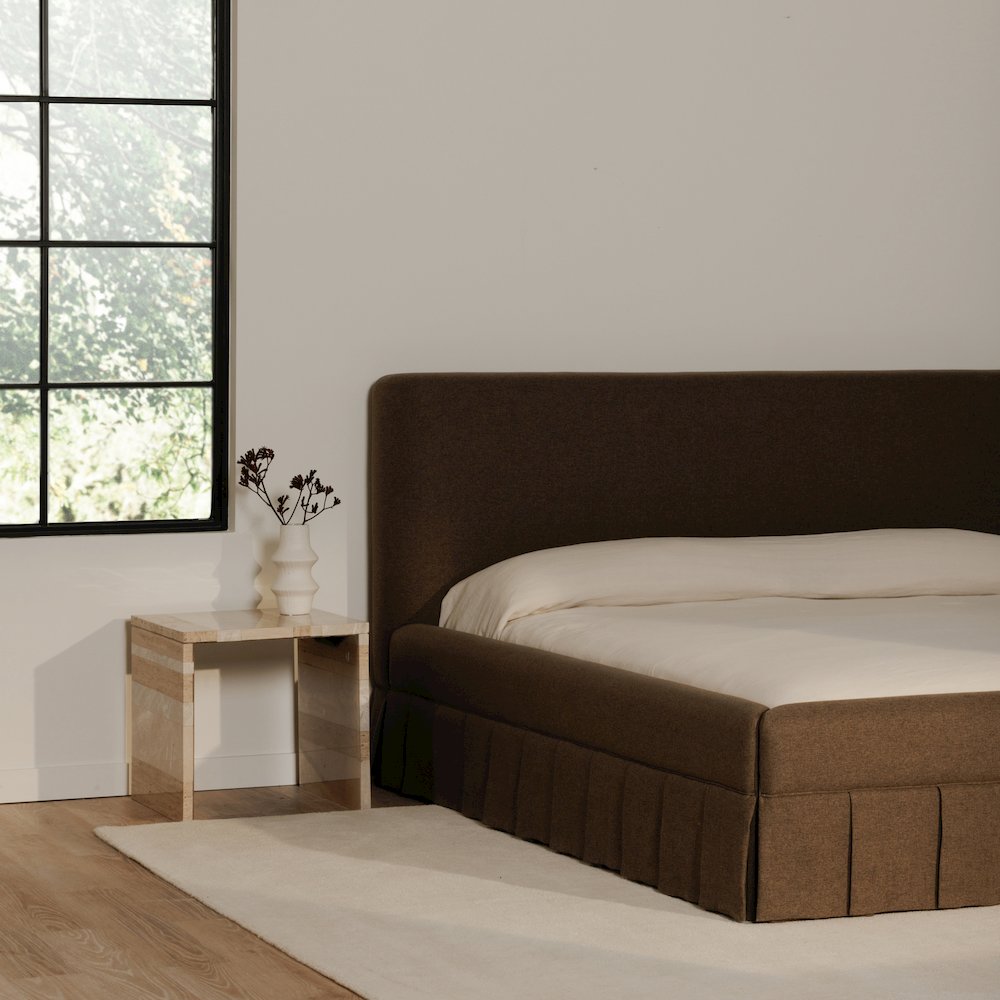 Maren King Bed Brown. Picture 11