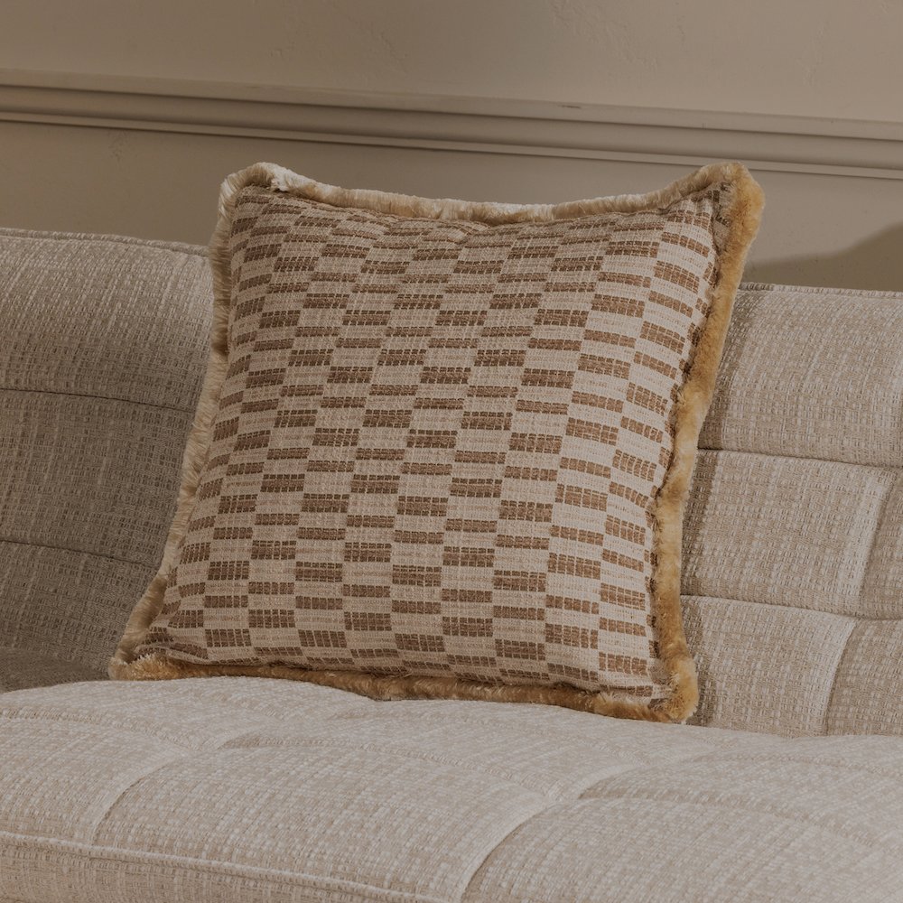 Leone Cushion Taupe. Picture 5