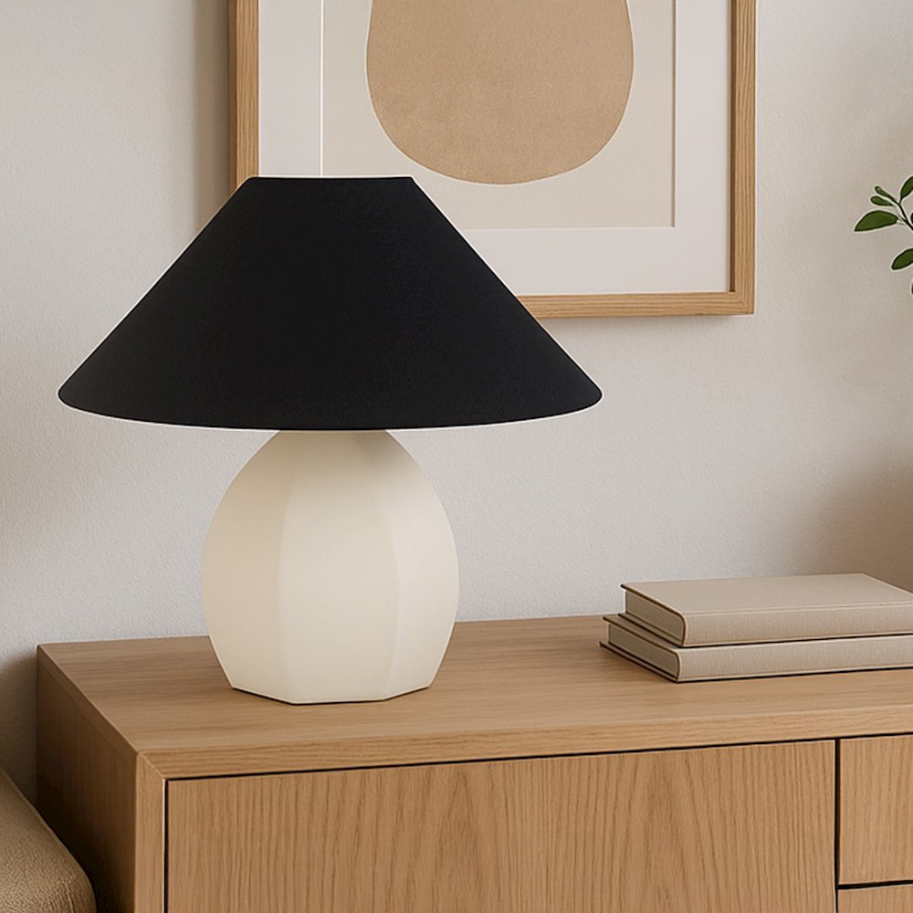 Keeley Table Lamp White. Picture 2
