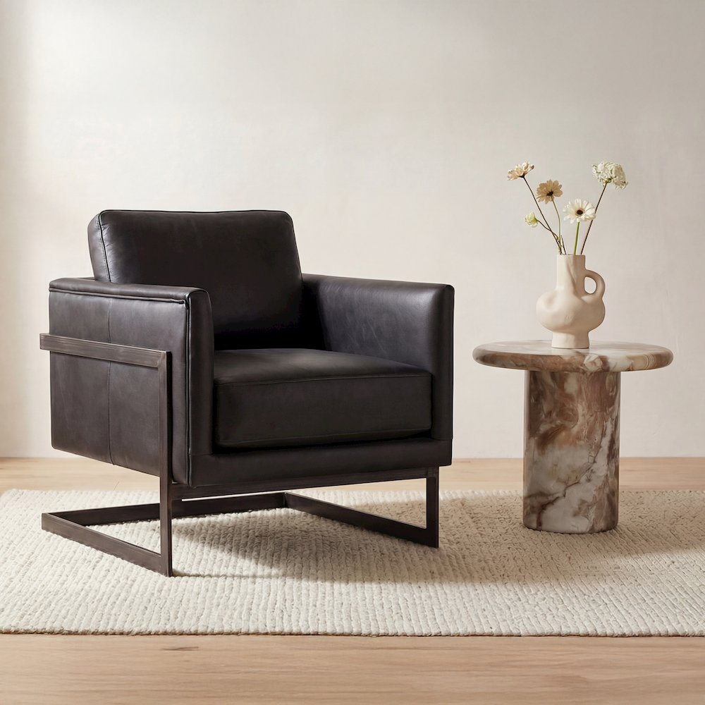 Luxley Club Chair Black. Picture 5