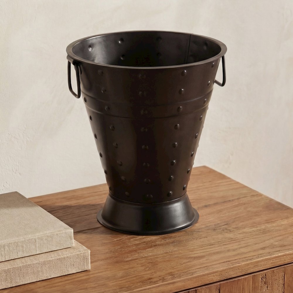 Zelda Vase. Picture 1