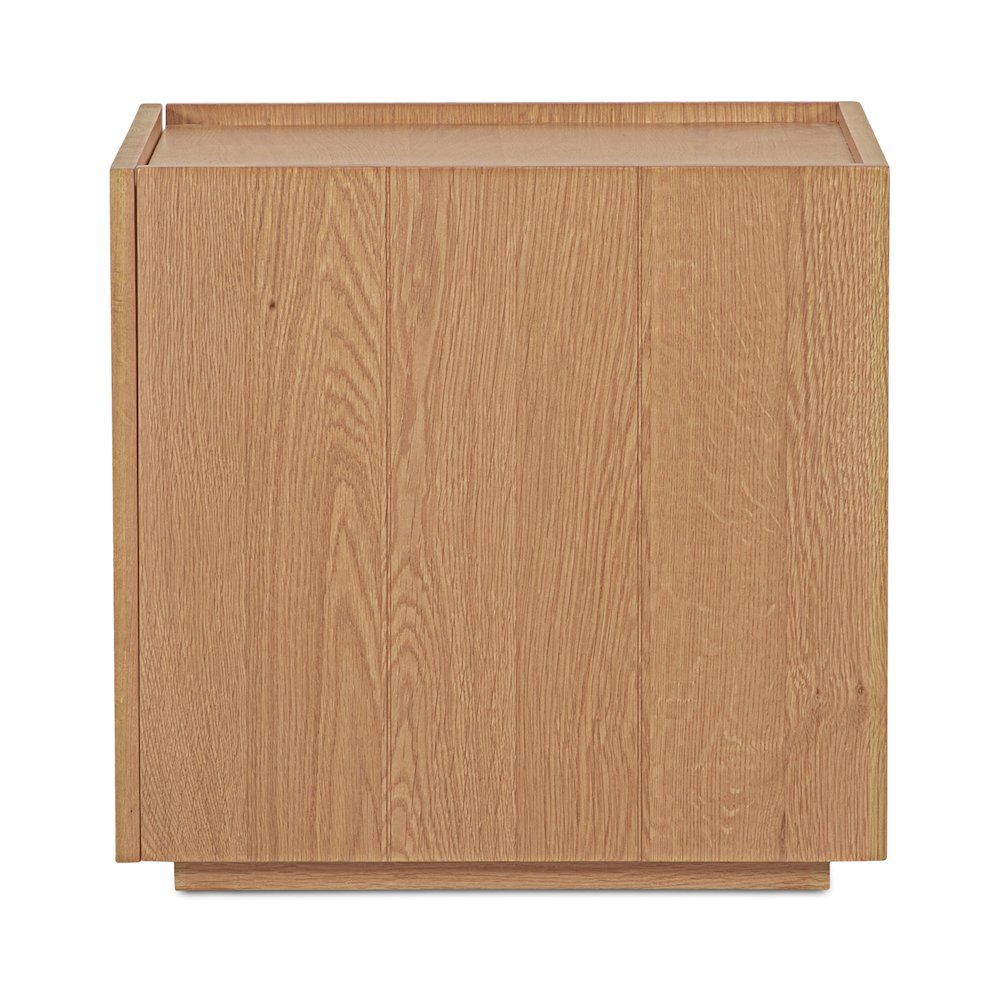 Plank Nightstand Natural. Picture 1