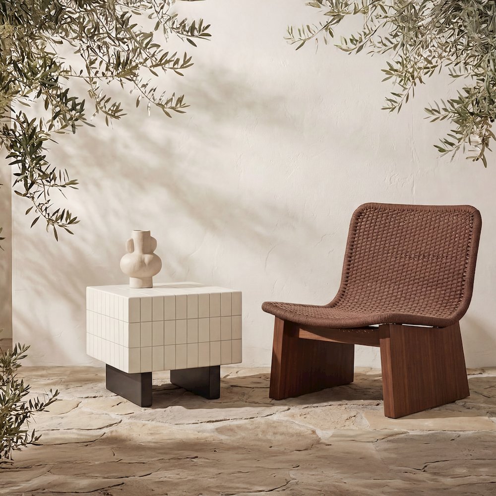 Farren Outdoor Side Table Cream. Picture 6
