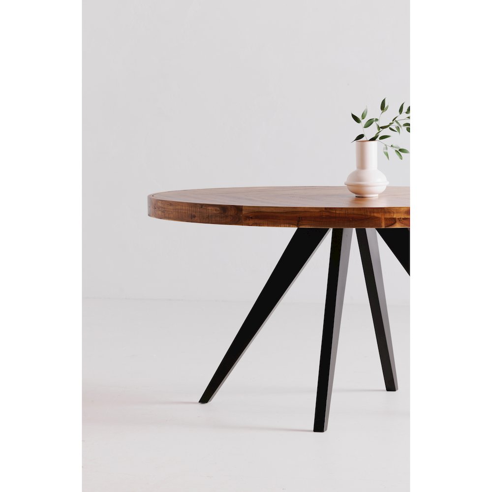 Parq Oval Dining Table Amber. Picture 14
