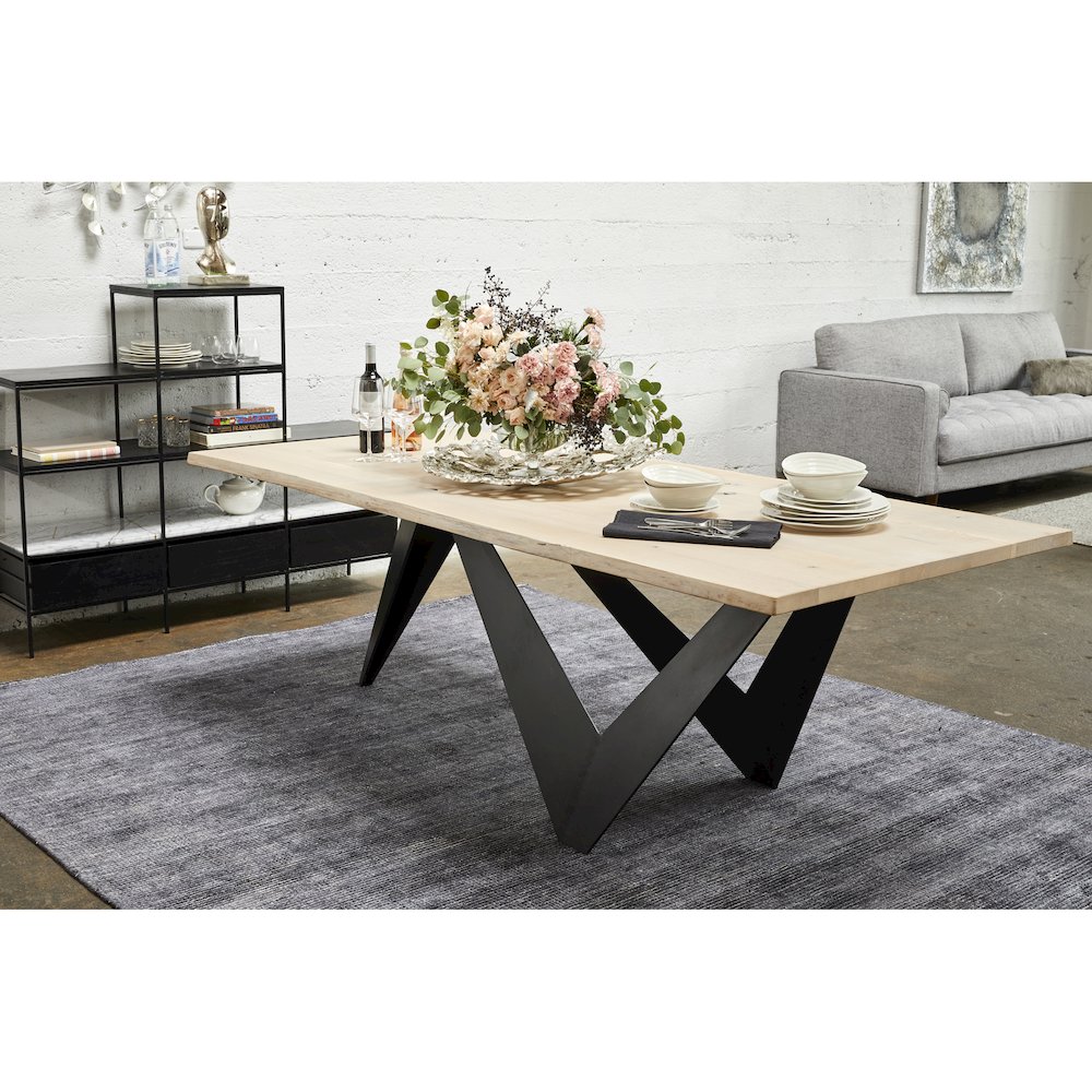 Bird Dining Table. Picture 8