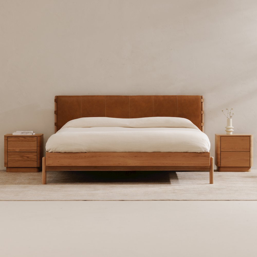 Colby King Bed Brown. Picture 12