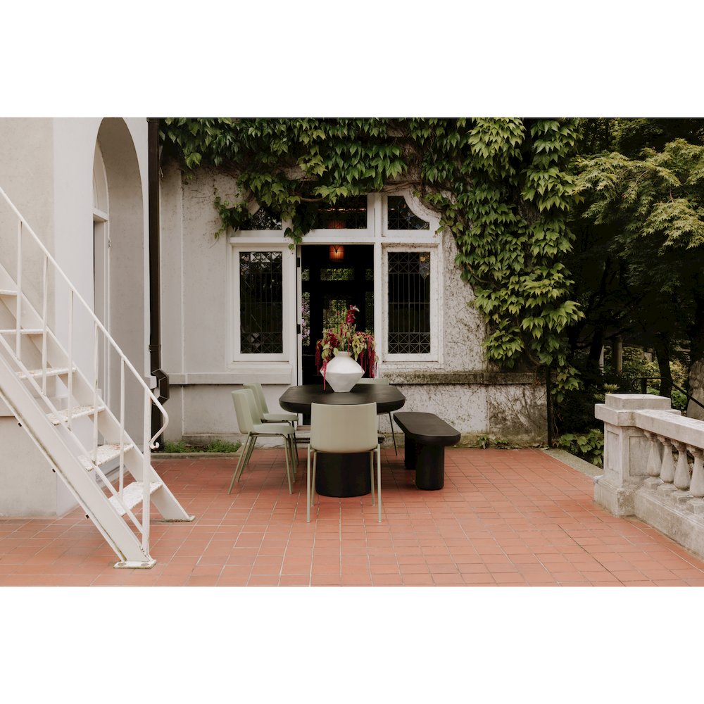 Rocca Dining Table Black. Picture 8