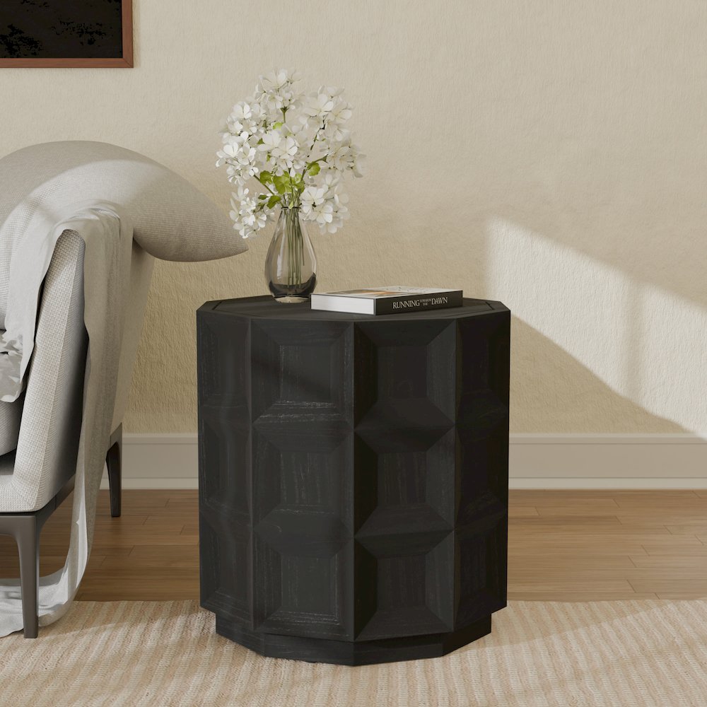 Finnan Accent Table - Black. Picture 2