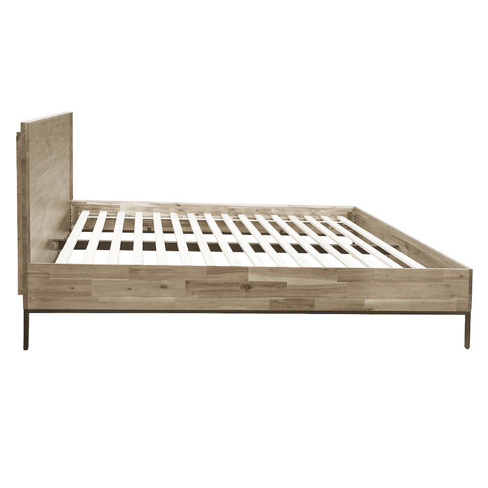 Hathaway Queen Bed Set. Picture 4