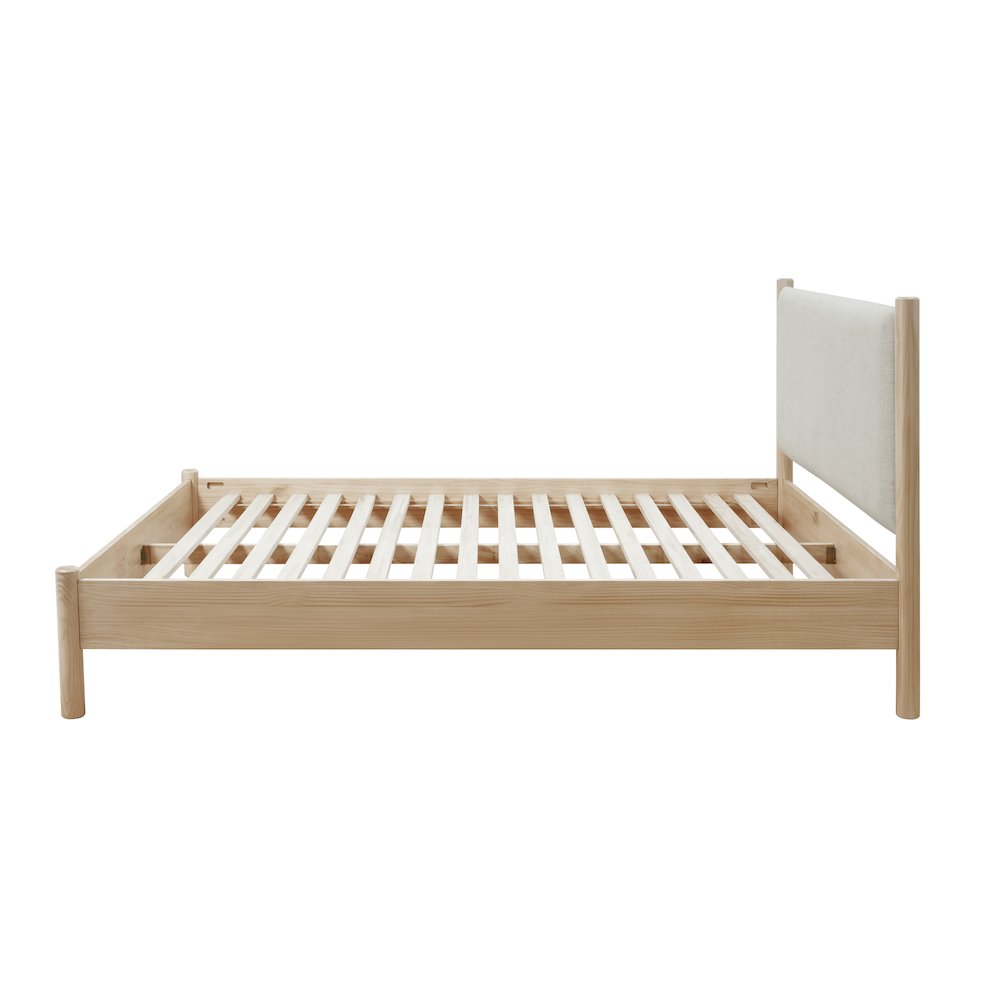 Bloomfield Queen Bed Set. Picture 3