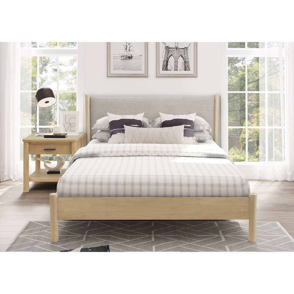 Bloomfield Queen Bed Set. Picture 9