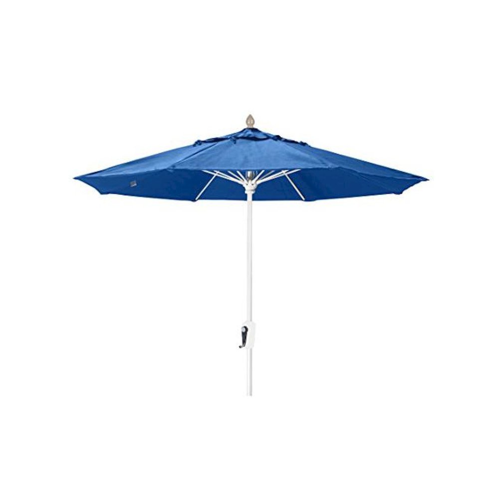 7.5' Oct Market 8 Rib Crank Lift with Pacific Blue Marine Grade Solution Canopy. Picture 1