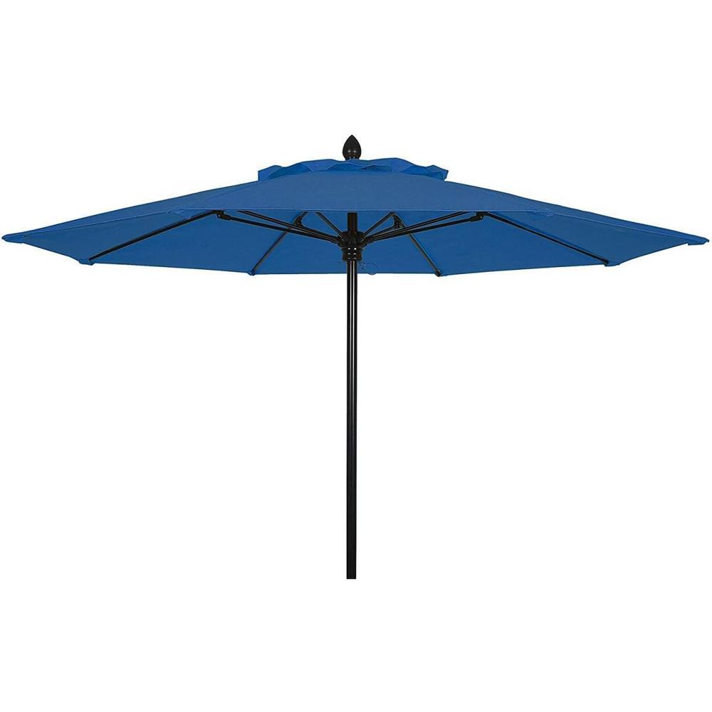 7.5' Oct Market 8 Rib with Pacific Blue Marine Grade Solution Canopy. Picture 1