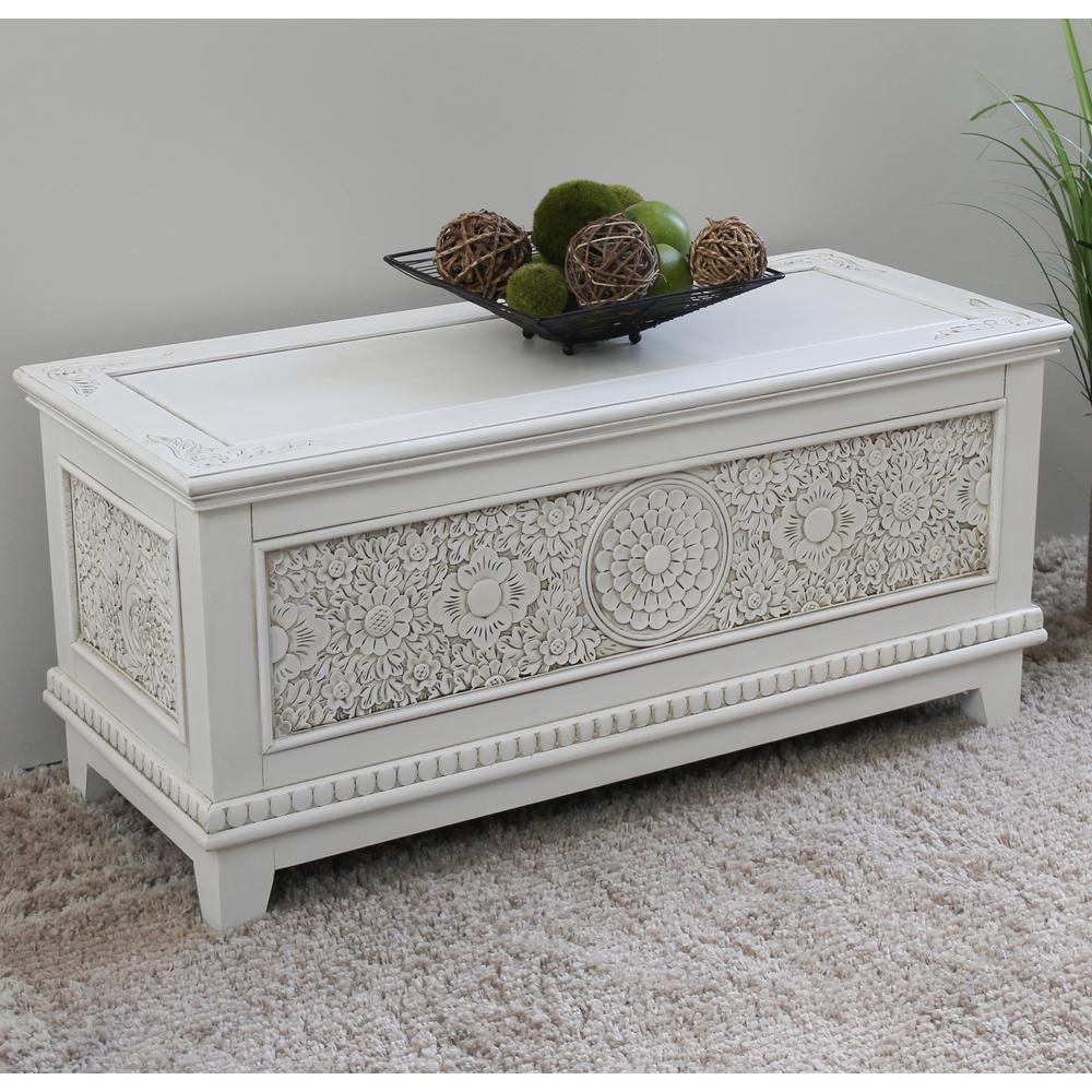 Windsor Carved Wood Trunk. Picture 2