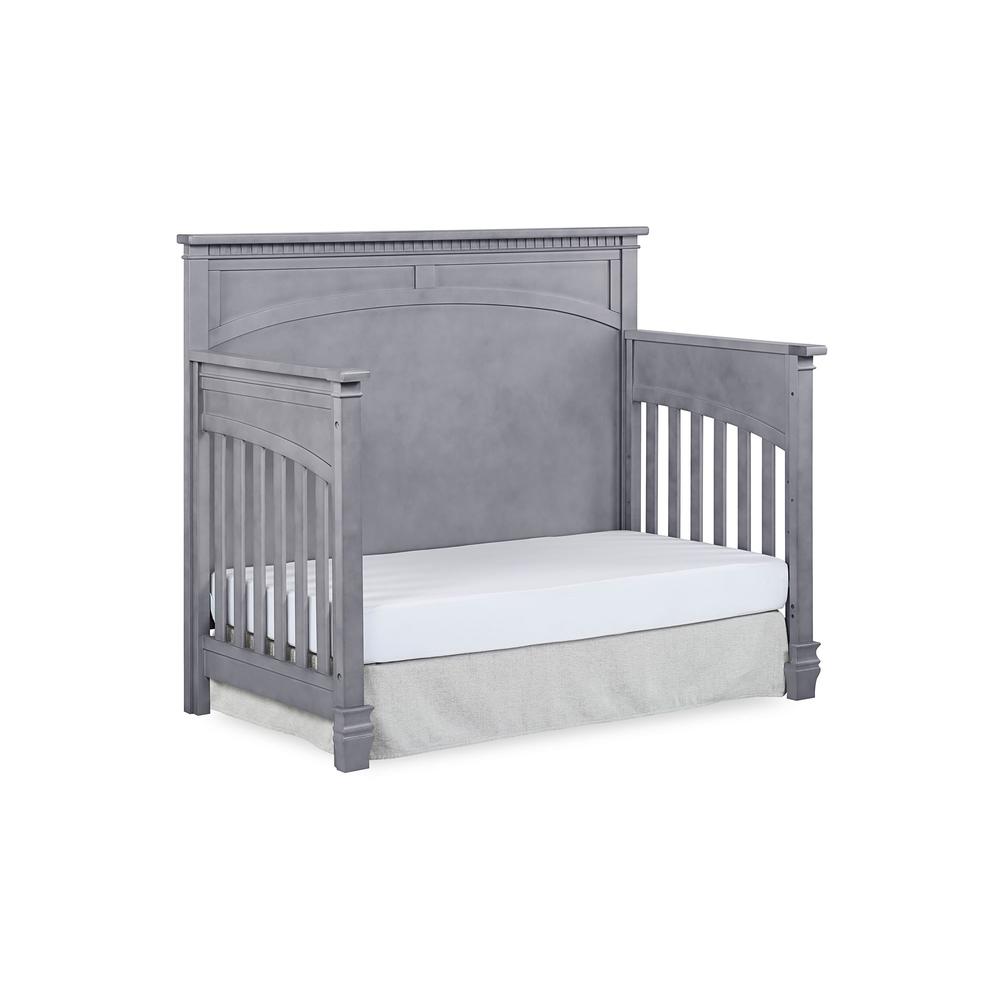 Crib. Picture 5