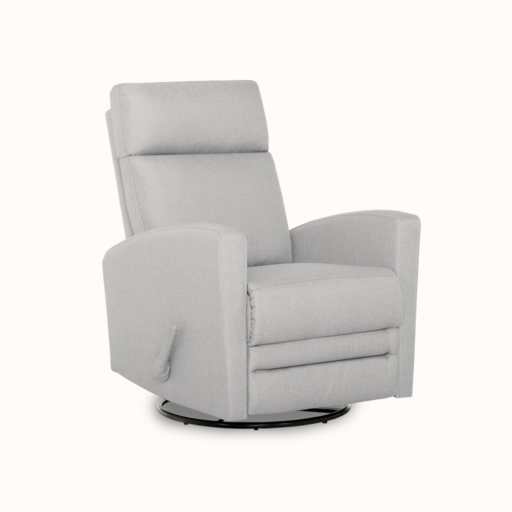 Dream On Me Chatham Plus Swivel Glider. Picture 2