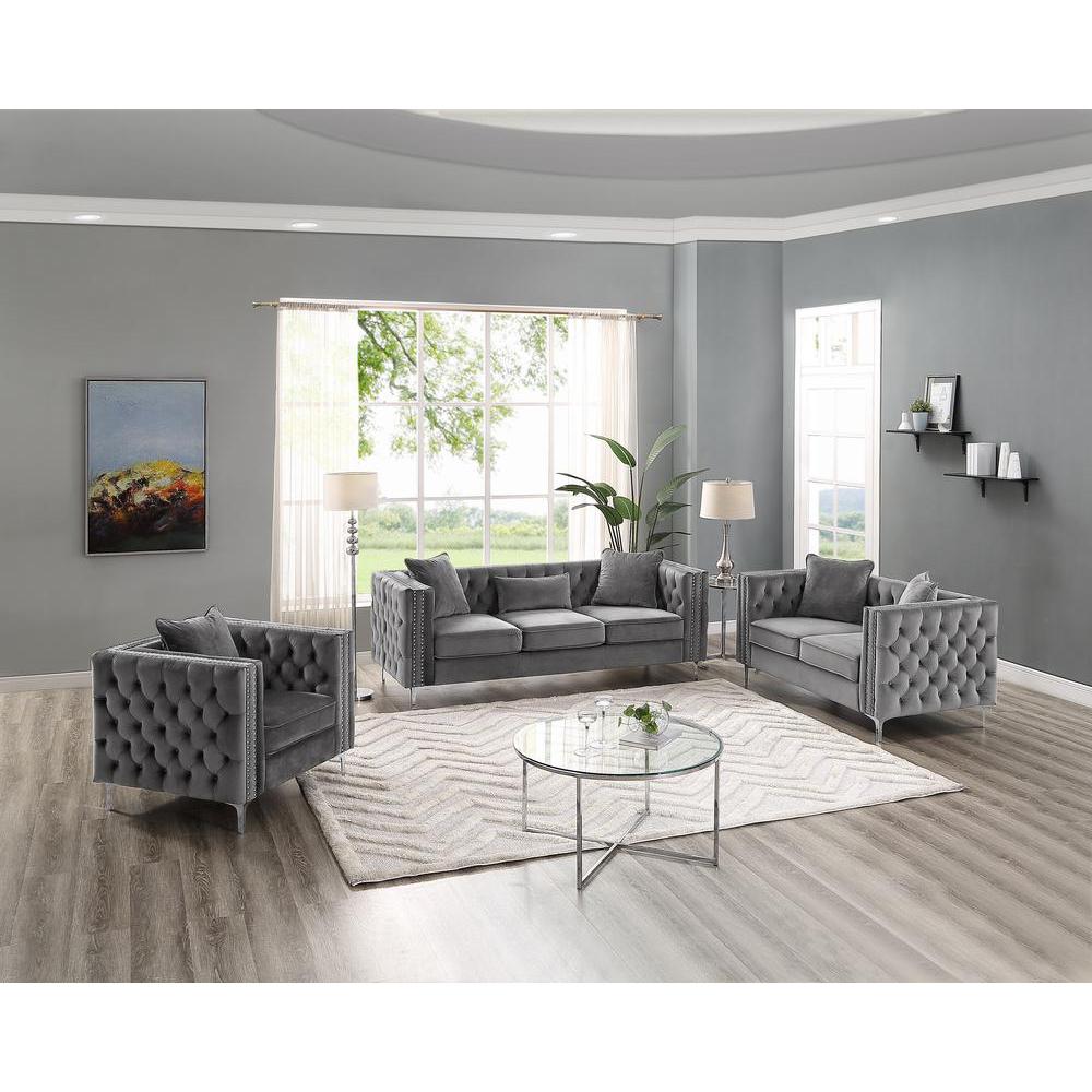 LILOLA Lorreto Gray Velvet Loveseat. Picture 6