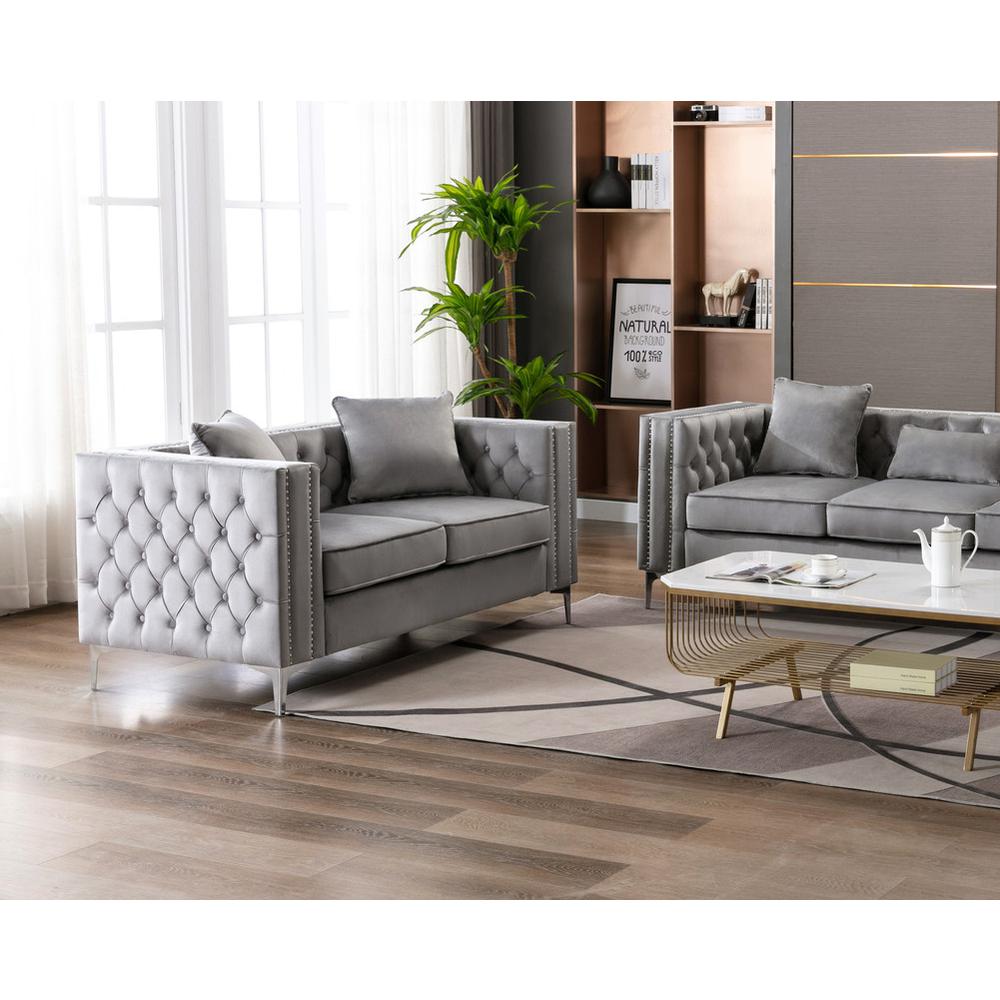 LILOLA Lorreto Gray Velvet Loveseat. Picture 4