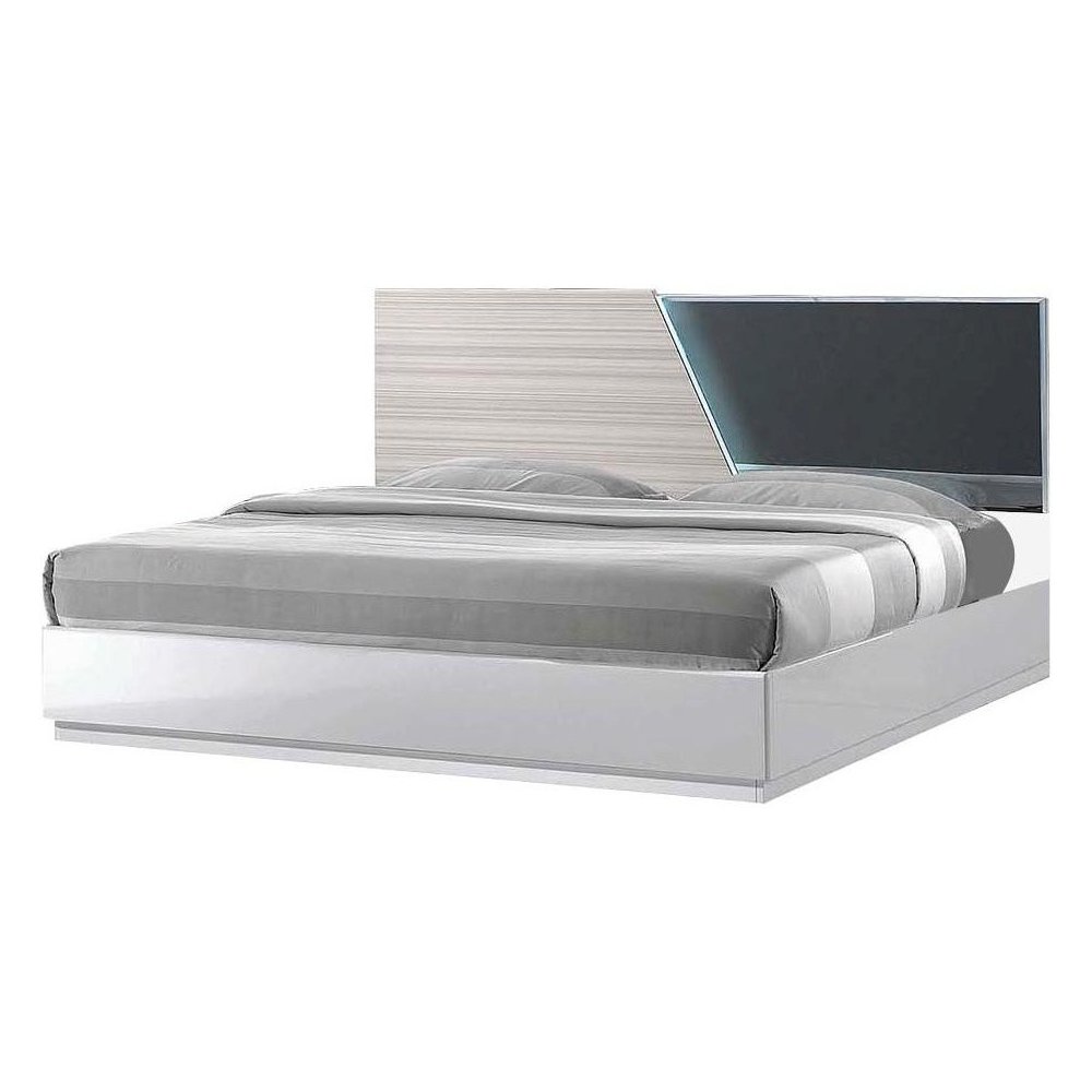 Best Master Manchester Poplar Wood Cal King Platform Bed in Zebra/Gray. Picture 1