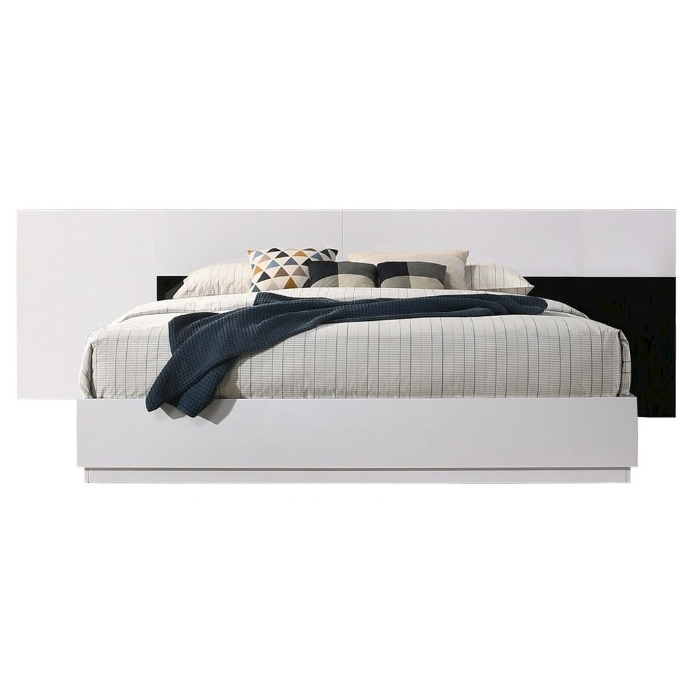 Best Master Bahamas Poplar Wood Eastern King Platform Bed in Black/White. Picture 1