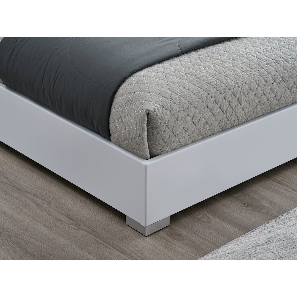 84.5" Eastern King Bed Frame, White Lacquered Gloss, LED Headboard. Picture 6