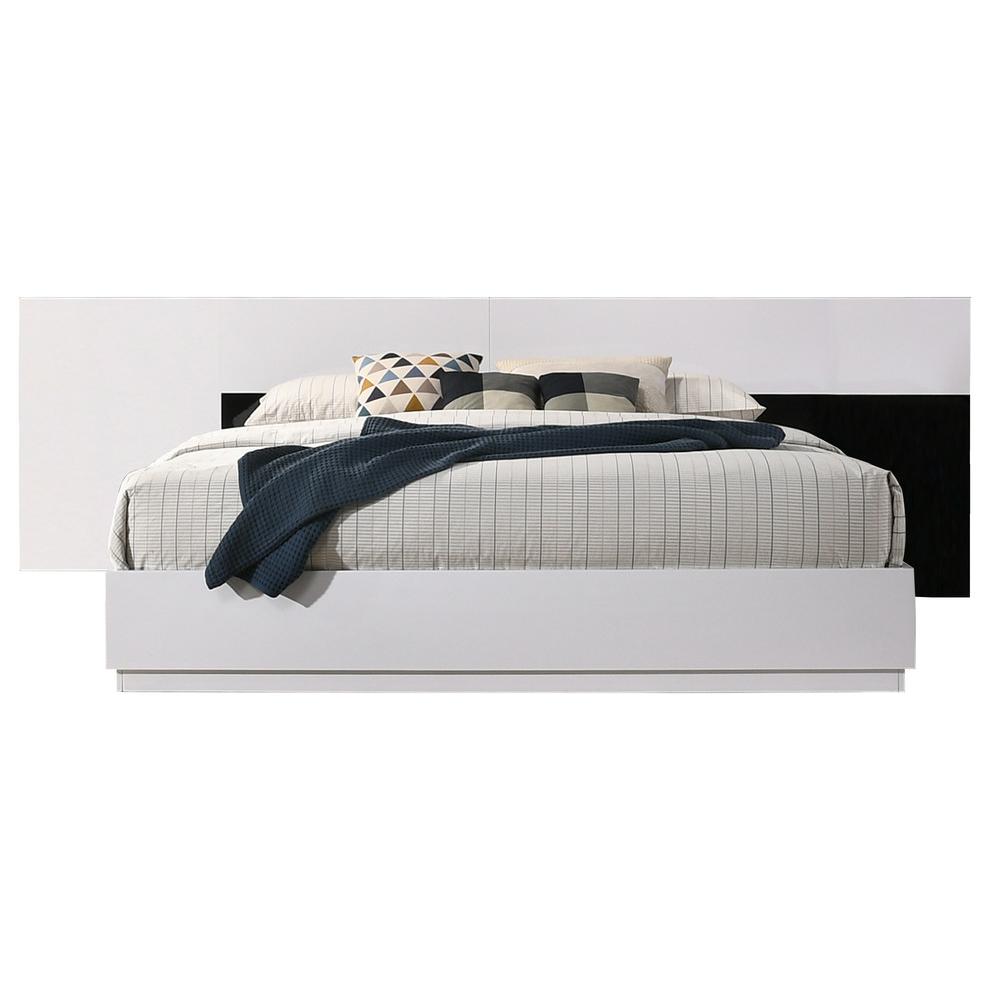 Best Master Bahamas Poplar Wood Queen Platform Bed in Black/White. Picture 1