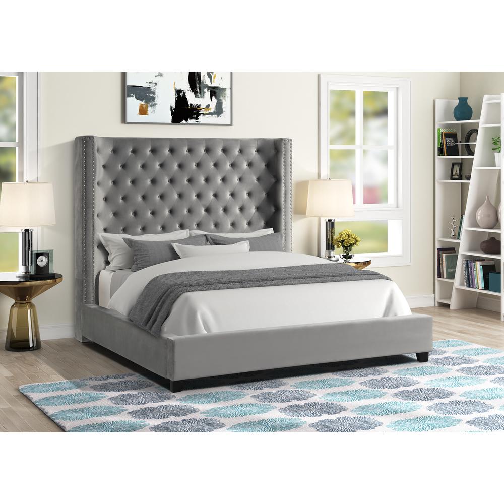 Yvonne Velvet Upholstered Cali King Platform Bed in Gray. Picture 2