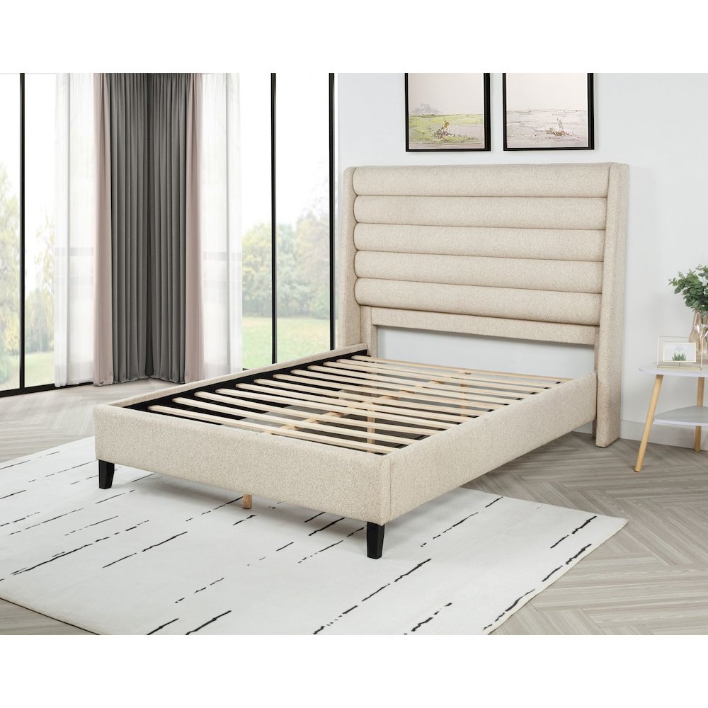 Tleraé Queen Bed, Oat. Picture 3