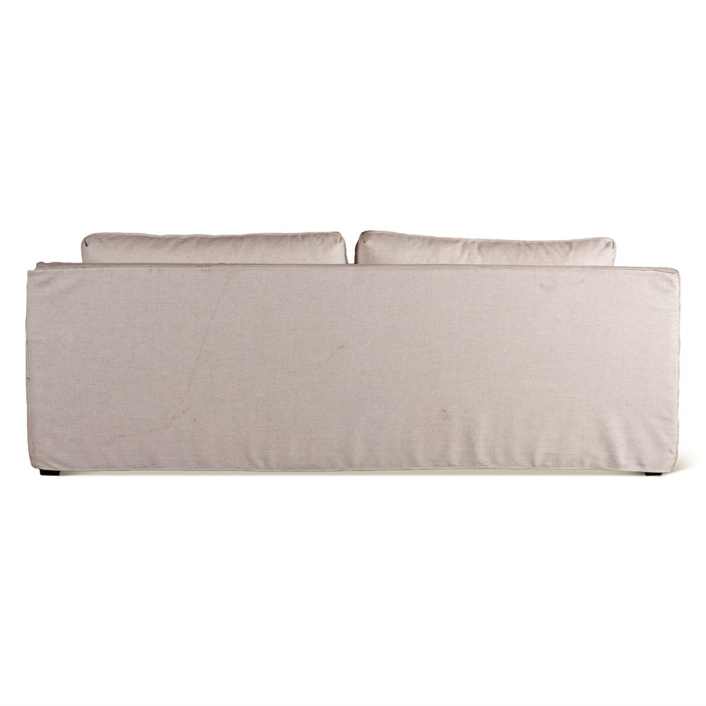 Oliver Sofa in White Linen Slipcover. Picture 3