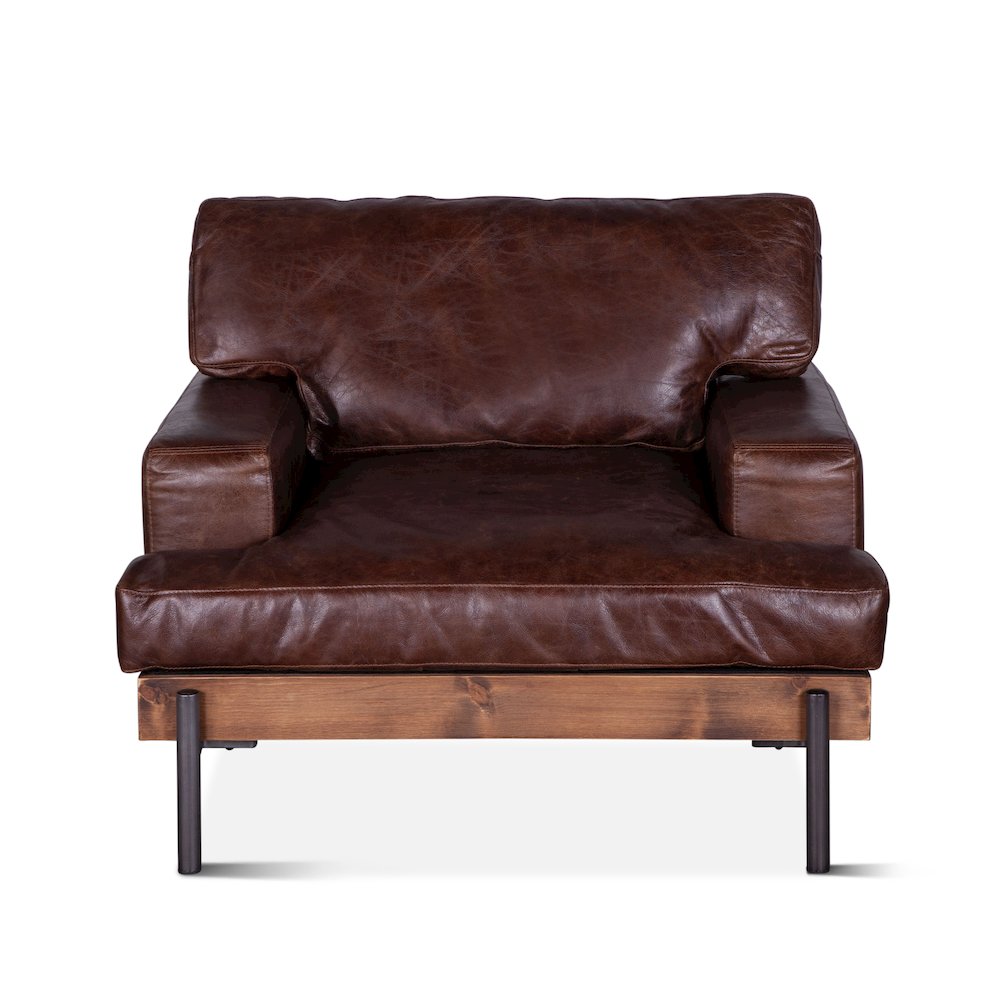 Chiavari Armchair in Geisha Brown Leather. Picture 1