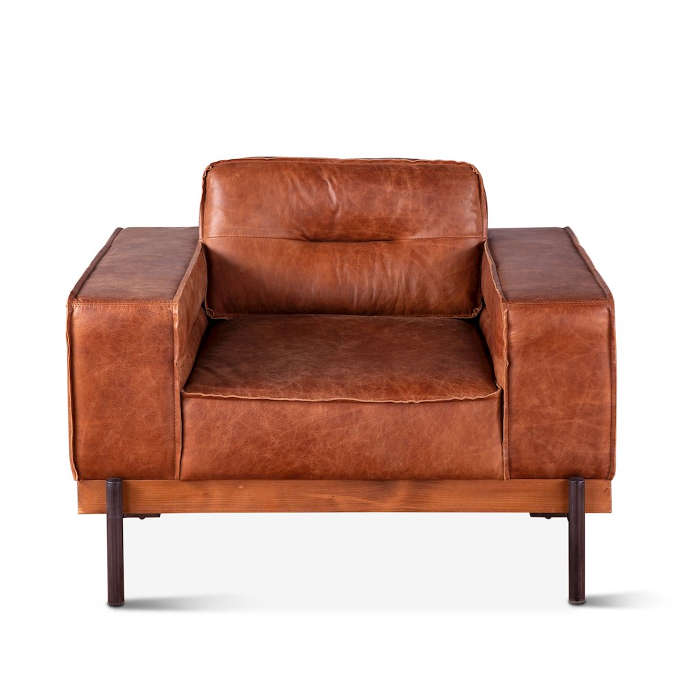 Chiavari Armchair in Vintage Cognac Leather. Picture 1
